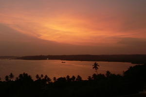Mandovi river honeymoon cruise