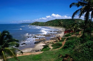 Anjuna beach Goa yacht cruise