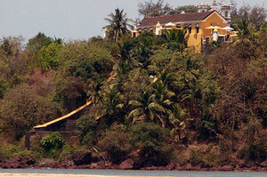 Tiracol fort yacht trip